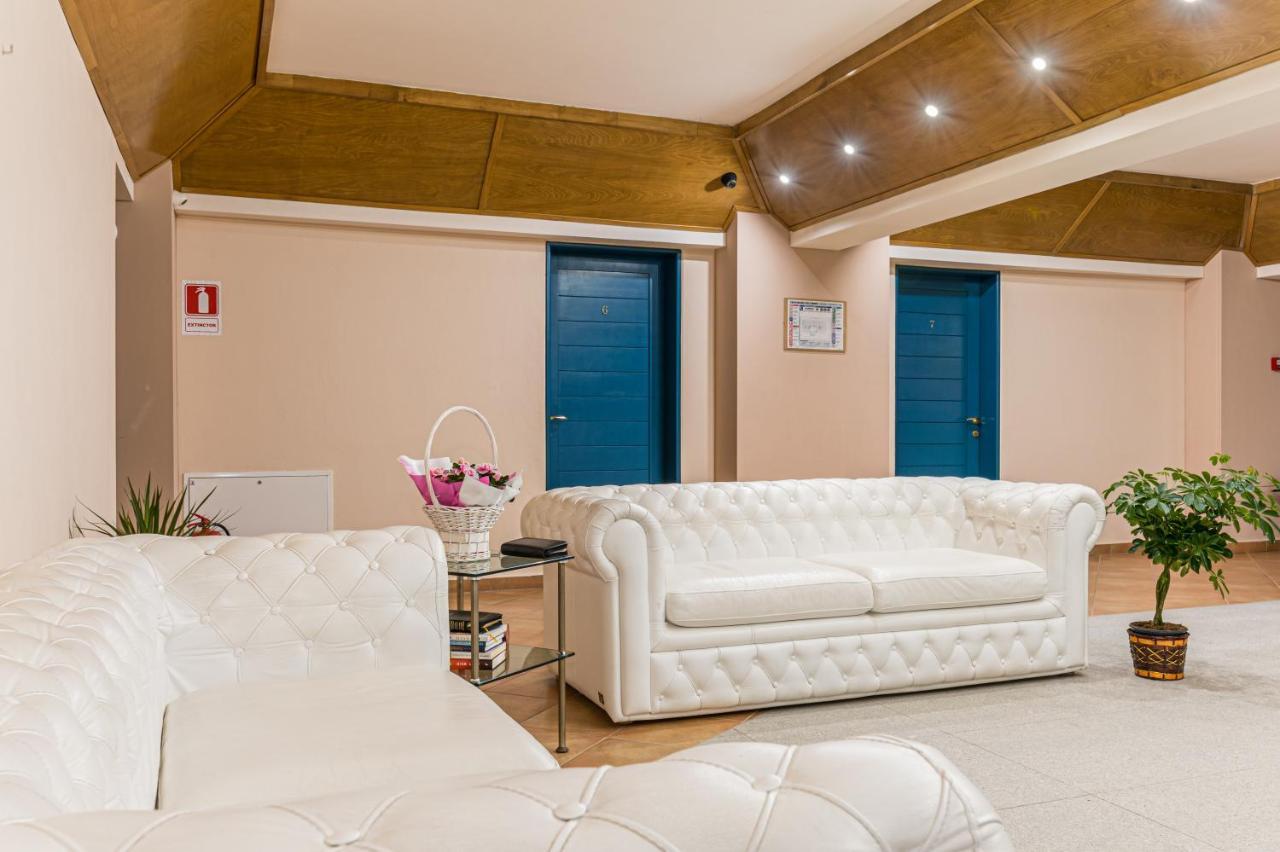 Stejarii Resort Ineu  Экстерьер фото