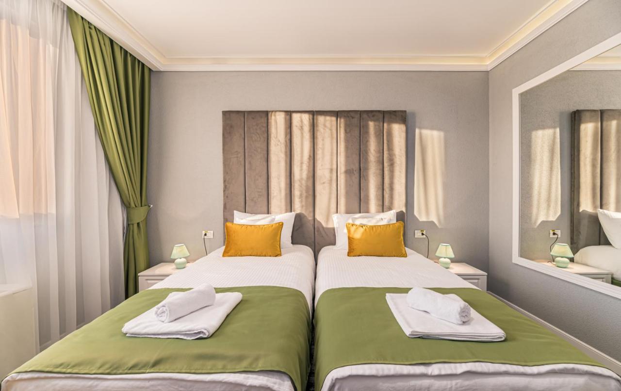 Stejarii Resort Ineu  Экстерьер фото