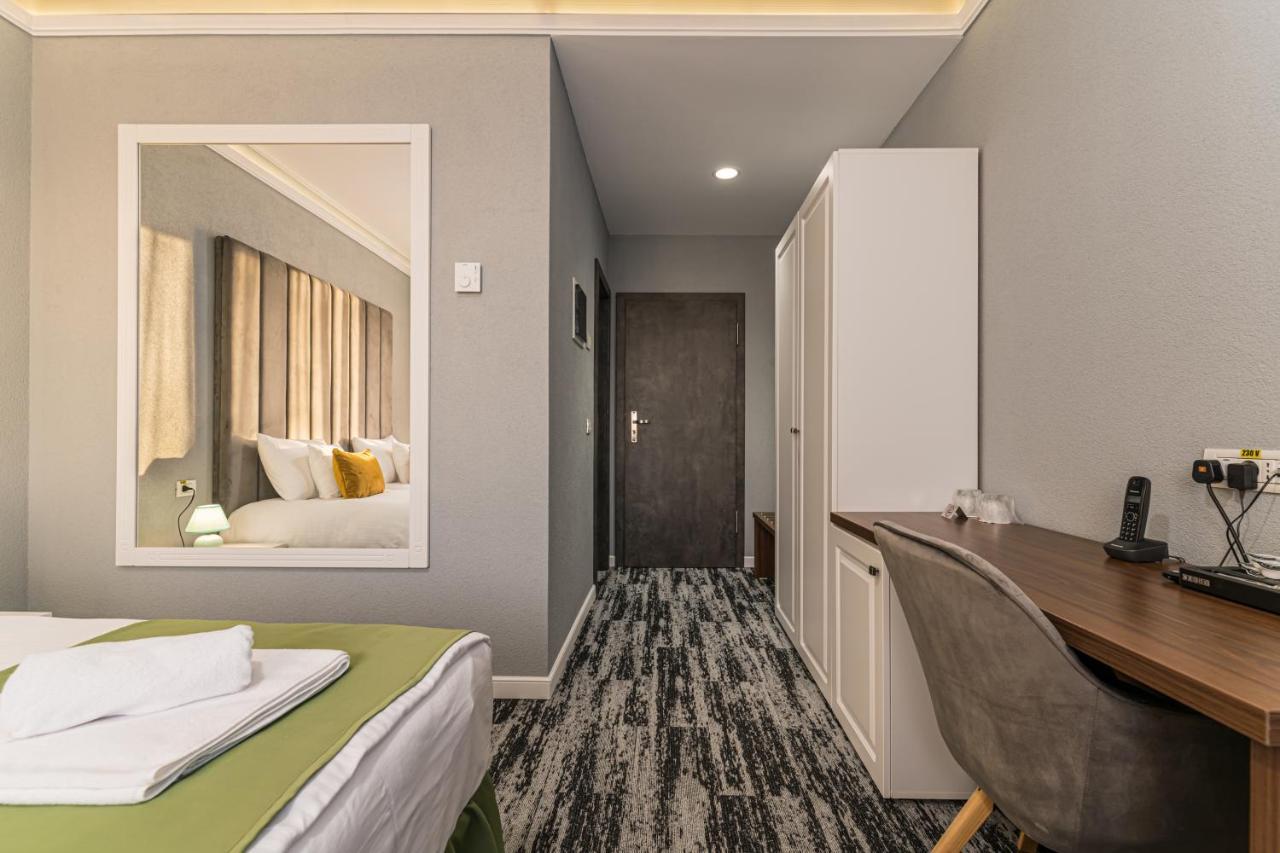 Stejarii Resort Ineu  Экстерьер фото