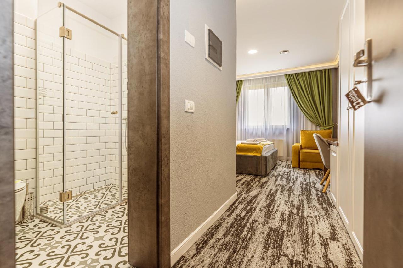 Stejarii Resort Ineu  Экстерьер фото